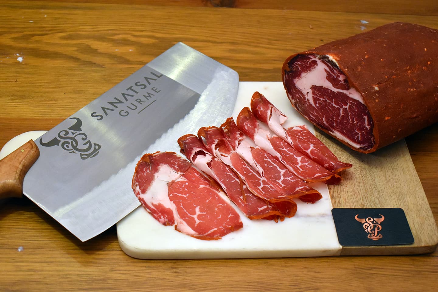 Sakal Oynatmaz Bıyık Titretmez