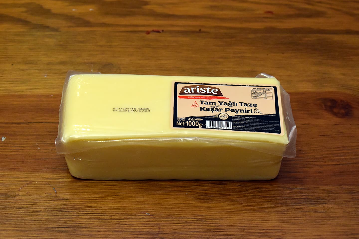 Kaşar peyniri.jpg